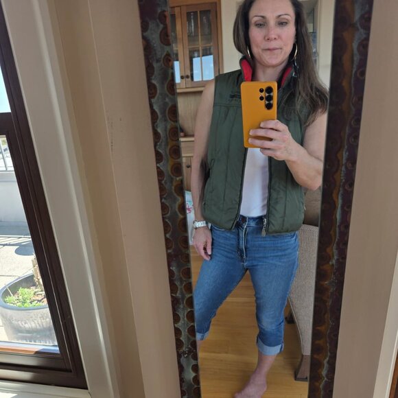 Like New, Polo Ralph Lauren Reversible Quilted Field Puffer Vest - Picture 3 of 16